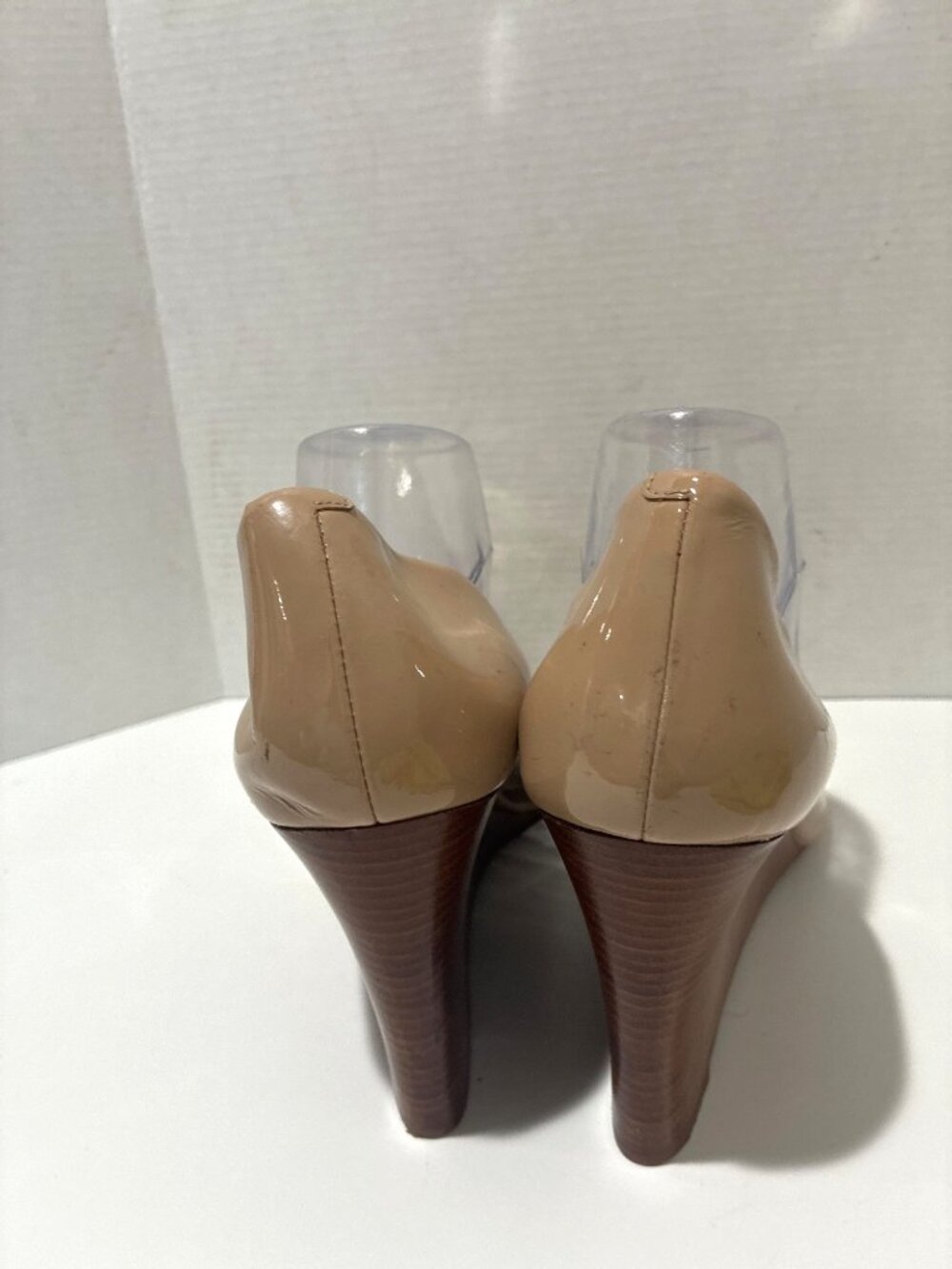 Tory Burch Shoes leather peep-toe wedges nude beige color gold logo plate size 1 - Picture 2 of 7